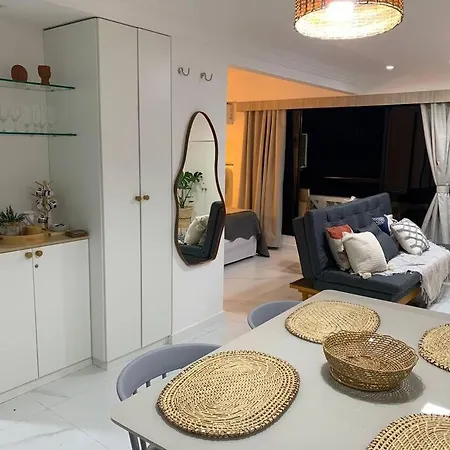 Apto Na Beira-mar De Apartamento